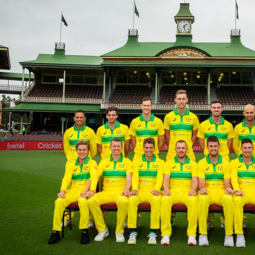 Aussie cricket team's sneaky hand-holding pic