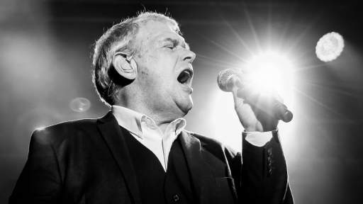 John Farnham Treated For Respiratory Infection In Hospital